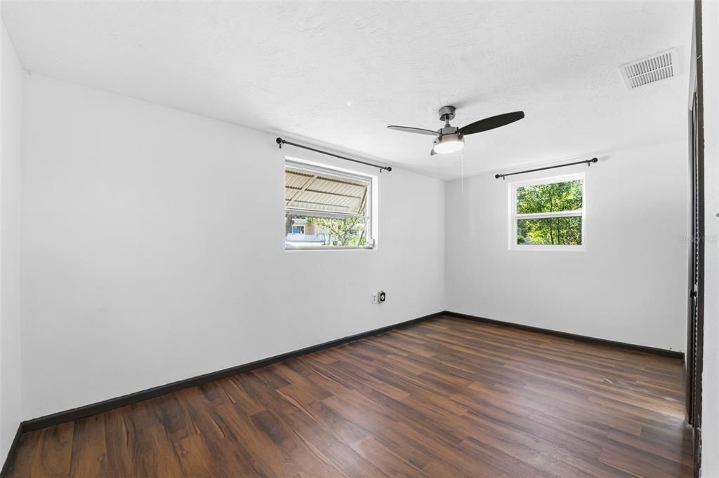 For Sale: $239,900 (4 beds, 2 baths, 1344 Square Feet)