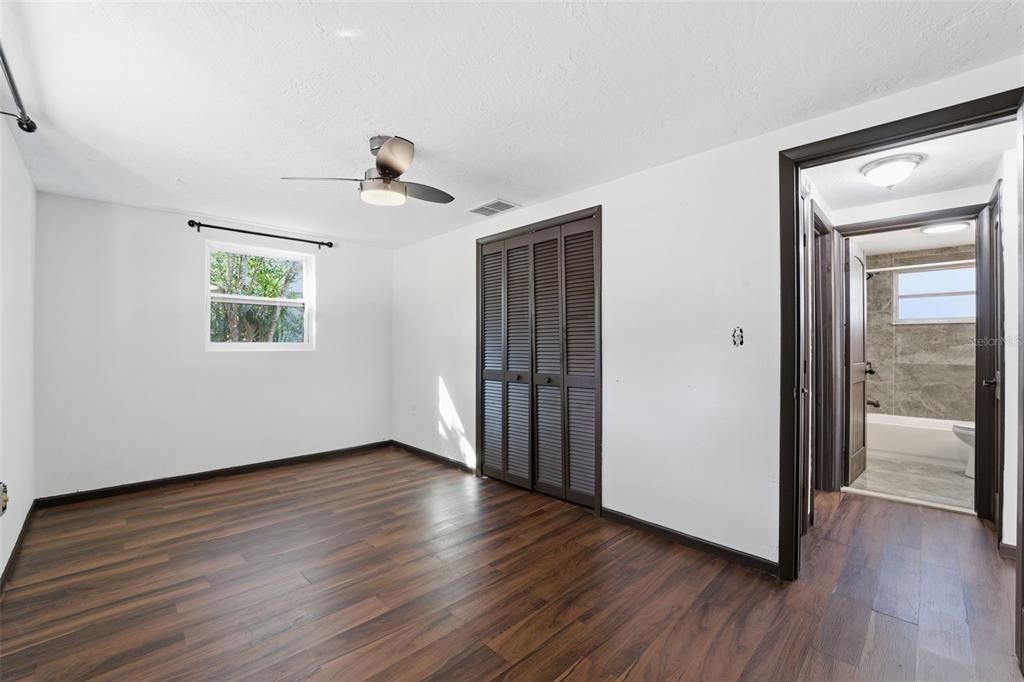 For Sale: $239,900 (4 beds, 2 baths, 1344 Square Feet)