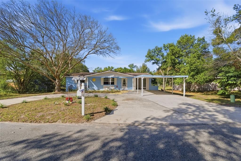 For Sale: $239,900 (4 beds, 2 baths, 1344 Square Feet)