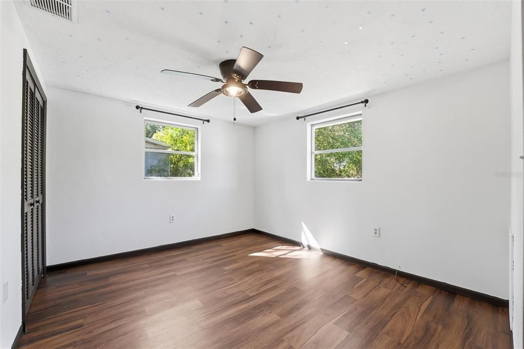 For Sale: $239,900 (4 beds, 2 baths, 1344 Square Feet)