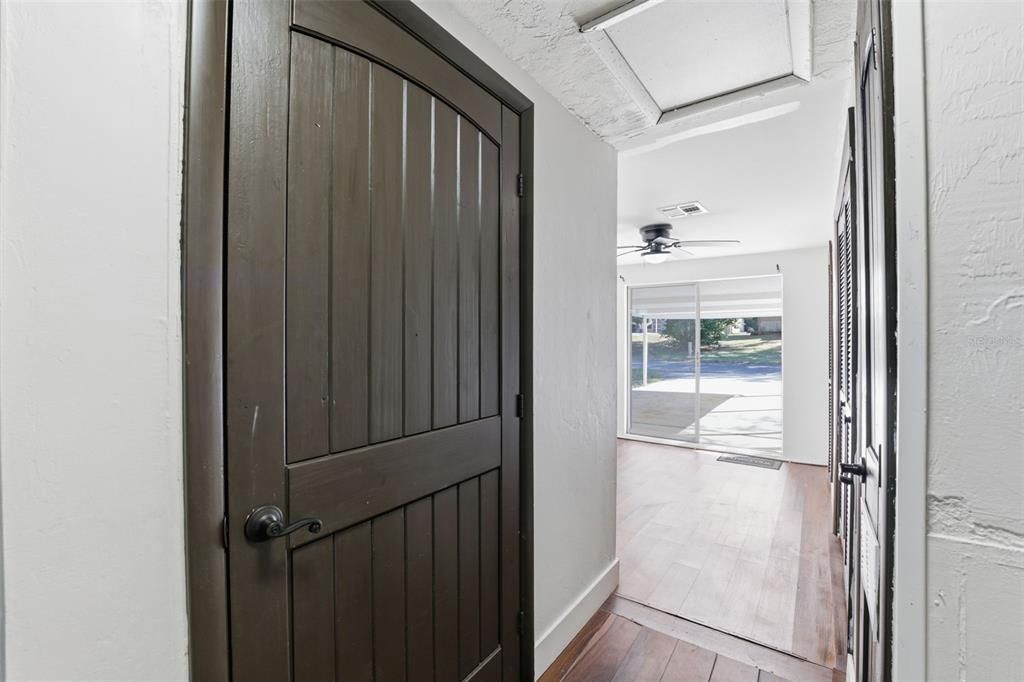 For Sale: $239,900 (4 beds, 2 baths, 1344 Square Feet)