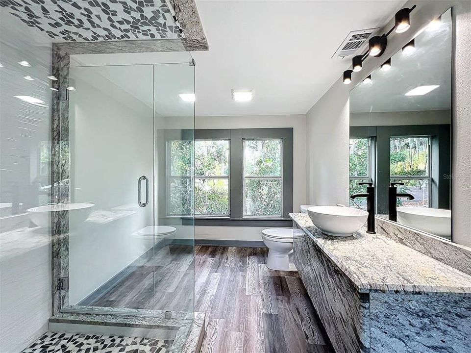 En Renta: $2,650 (4 camas, 3 baños, 2228 Pies cuadrados)