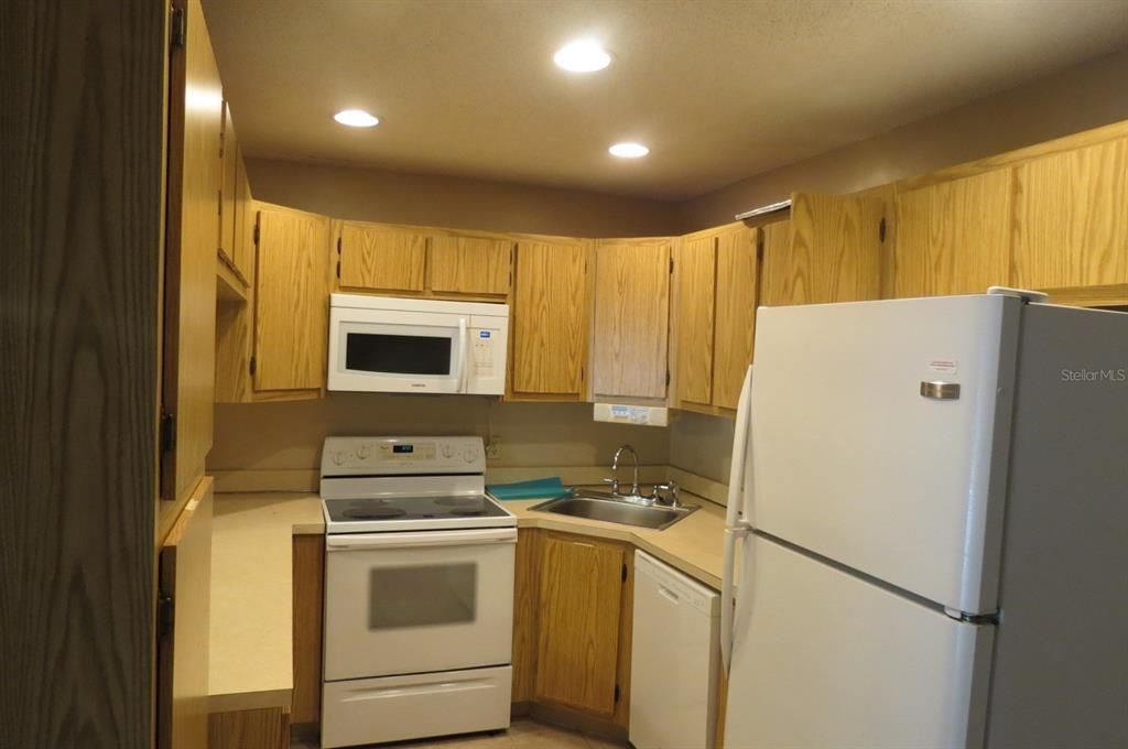 For Rent: $1,500 (2 beds, 2 baths, 1025 Square Feet)