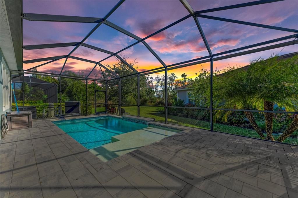 For Sale: $825,000 (3 beds, 2 baths, 2298 Square Feet)