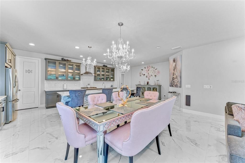 For Sale: $825,000 (3 beds, 2 baths, 2298 Square Feet)