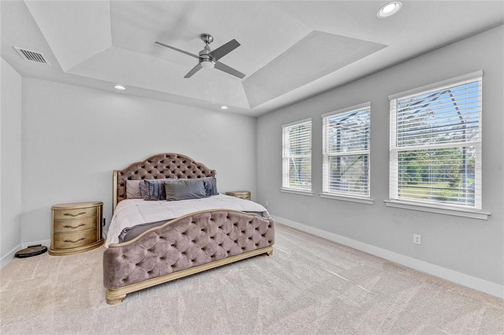 For Sale: $825,000 (3 beds, 2 baths, 2298 Square Feet)