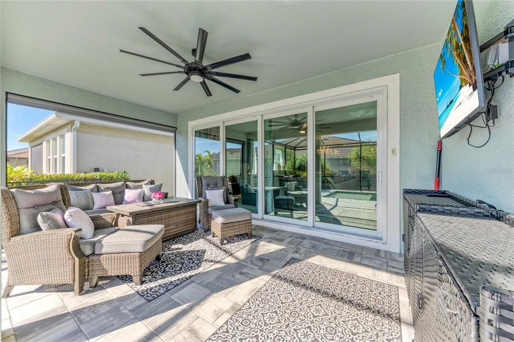 For Sale: $825,000 (3 beds, 2 baths, 2298 Square Feet)