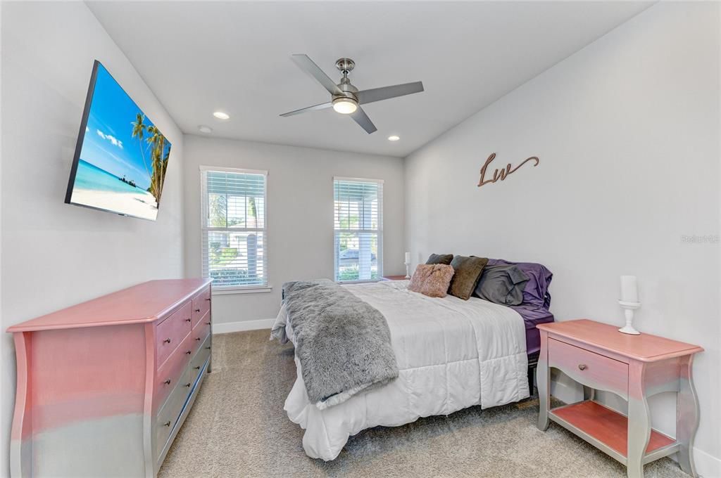 For Sale: $825,000 (3 beds, 2 baths, 2298 Square Feet)