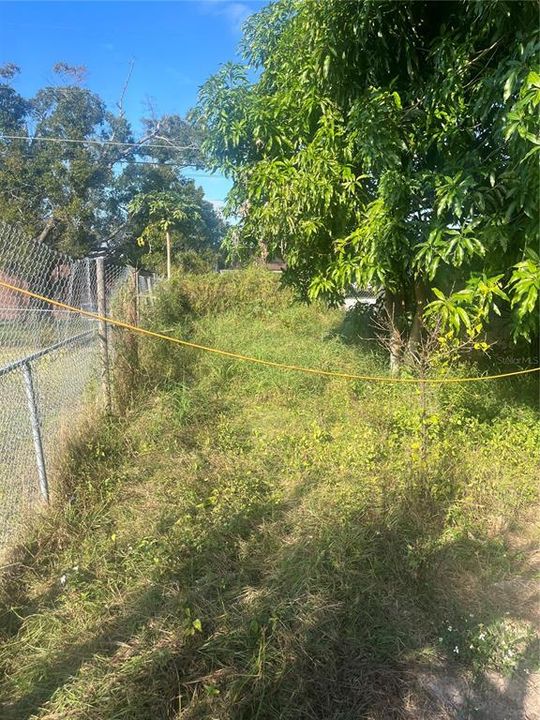 For Sale: $150,000 (3 beds, 1 baths, 910 Square Feet)