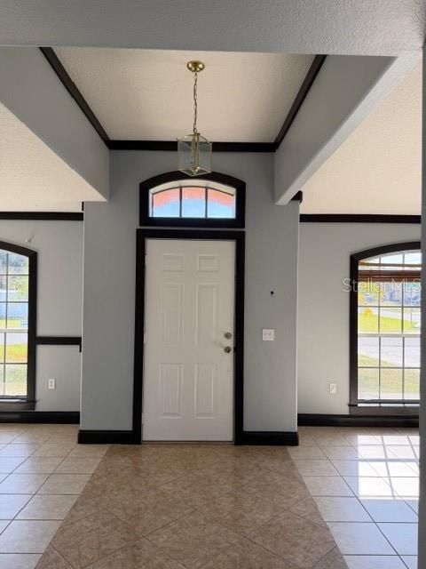 For Rent: $1,700 (3 beds, 2 baths, 1862 Square Feet)