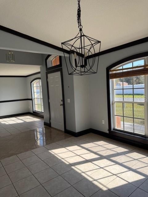 For Rent: $1,700 (3 beds, 2 baths, 1862 Square Feet)