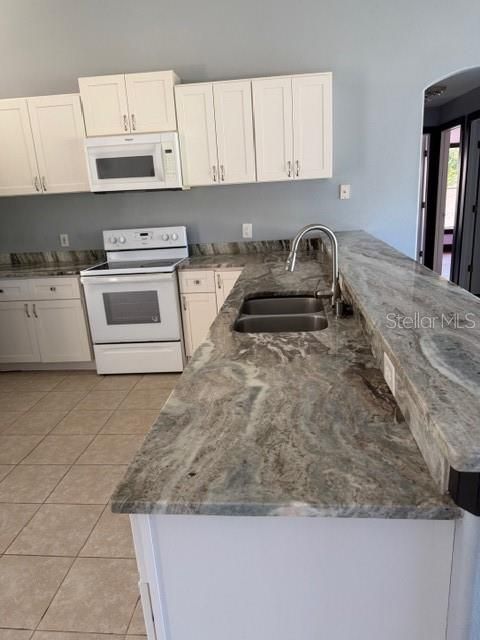 For Rent: $1,700 (3 beds, 2 baths, 1862 Square Feet)