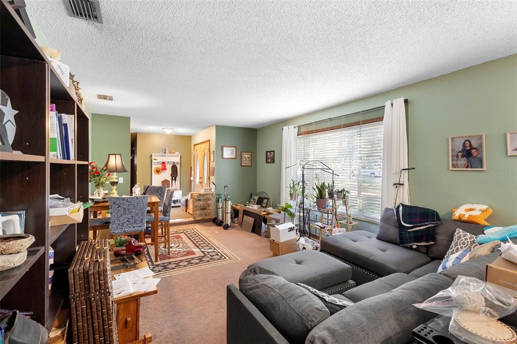 For Sale: $395,000 (3 beds, 2 baths, 2032 Square Feet)