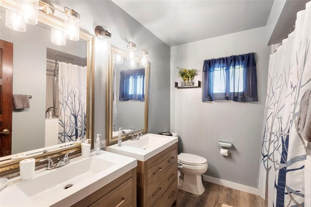 For Sale: $395,000 (3 beds, 2 baths, 2032 Square Feet)