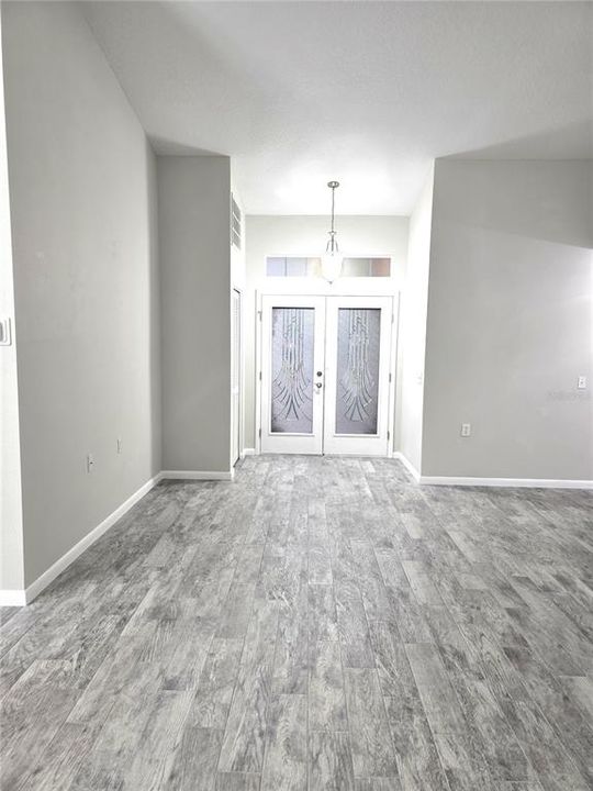 待售: $369,000 (2 贝兹, 2 浴室, 1827 平方英尺)