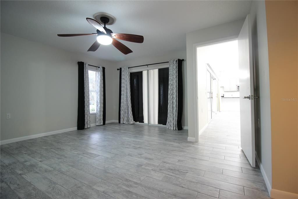 待售: $369,000 (2 贝兹, 2 浴室, 1827 平方英尺)