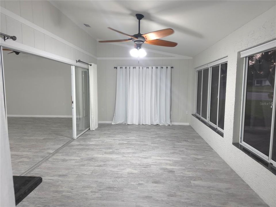 待售: $369,000 (2 贝兹, 2 浴室, 1827 平方英尺)