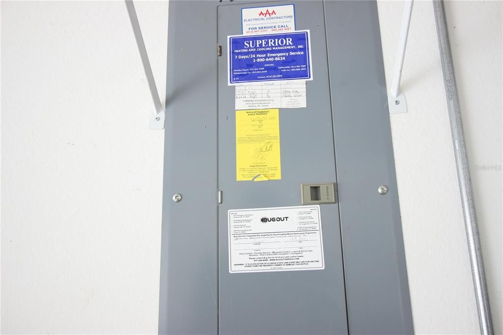 待售: $369,000 (2 贝兹, 2 浴室, 1827 平方英尺)