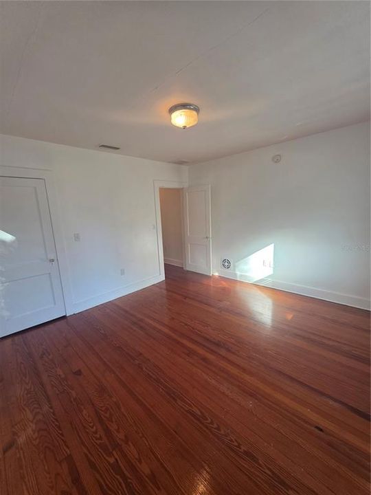 В аренду: $1,450 (3 спален, 1 ванн, 1390 Квадратных фут)