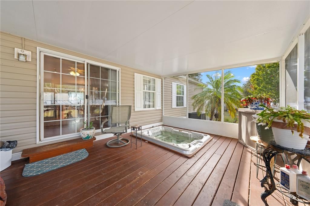 En Venta: $242,000 (3 camas, 2 baños, 1540 Pies cuadrados)