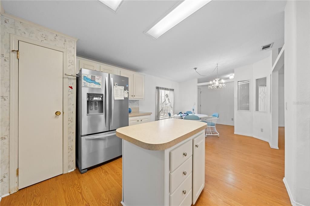 En Venta: $242,000 (3 camas, 2 baños, 1540 Pies cuadrados)