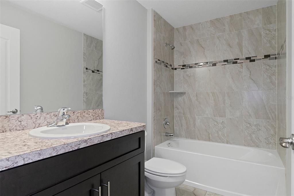 For Sale: $359,900 (3 beds, 2 baths, 1965 Square Feet)