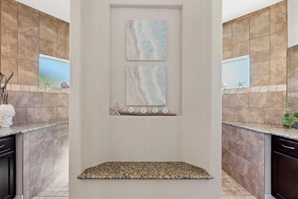 待售: $639,000 (3 贝兹, 2 浴室, 1980 平方英尺)