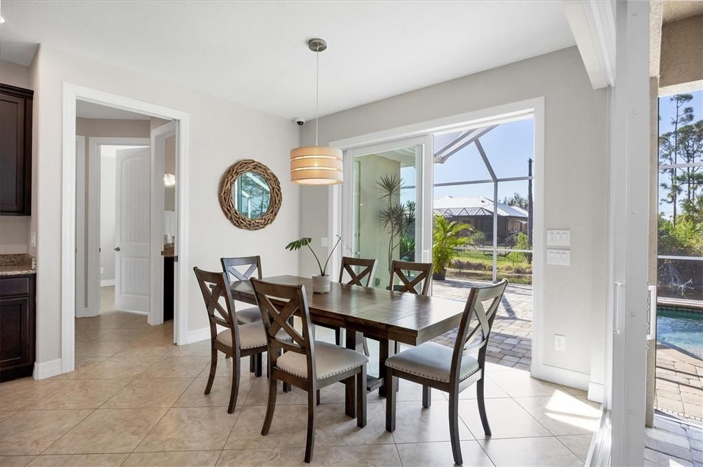 待售: $639,000 (3 贝兹, 2 浴室, 1980 平方英尺)