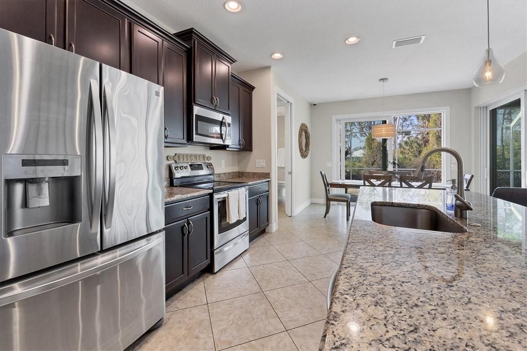 待售: $639,000 (3 贝兹, 2 浴室, 1980 平方英尺)