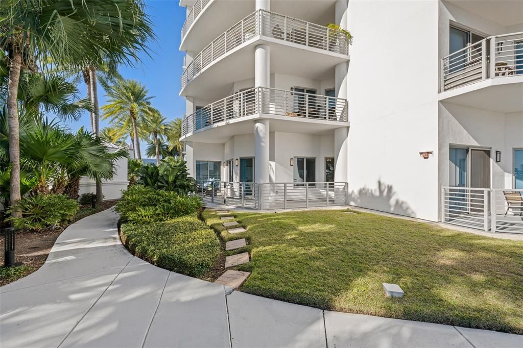 En Venta: $769,900 (2 camas, 2 baños, 1272 Pies cuadrados)