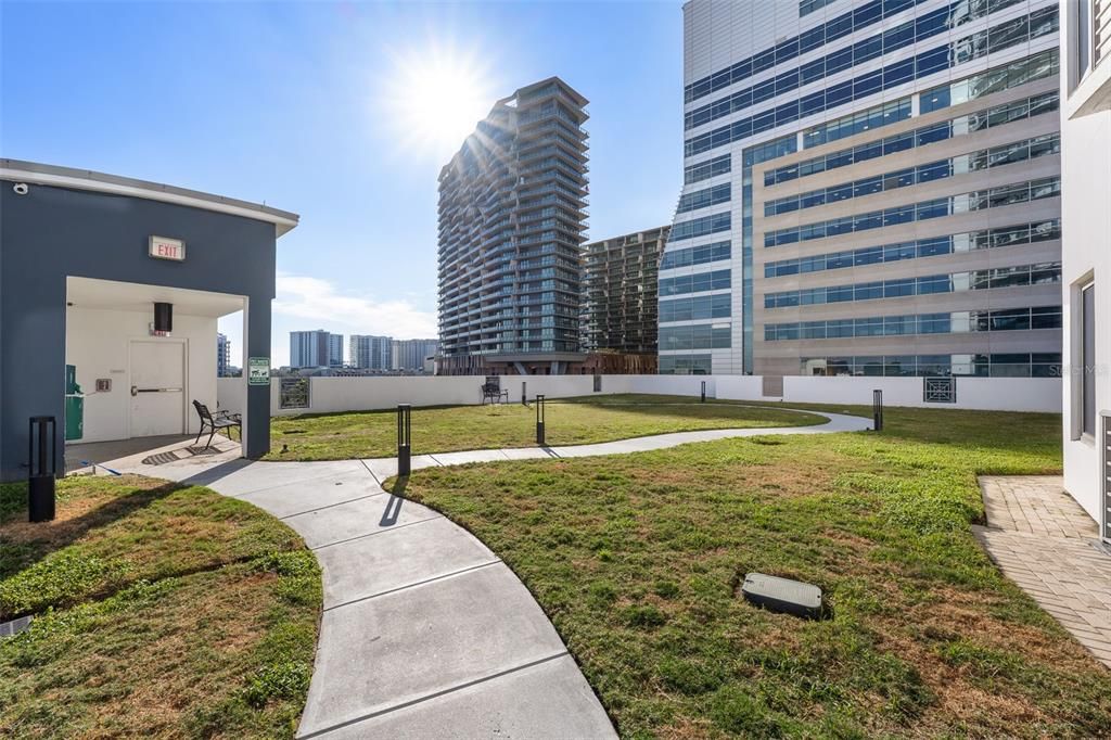 En Venta: $769,900 (2 camas, 2 baños, 1272 Pies cuadrados)