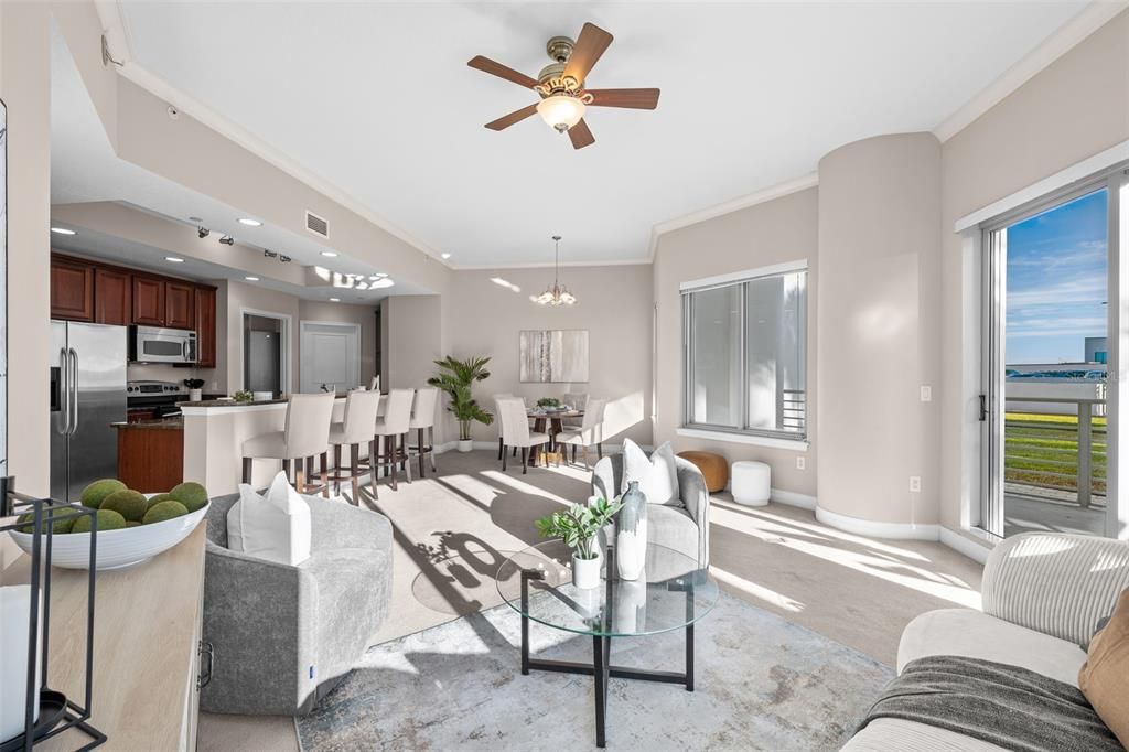 En Venta: $769,900 (2 camas, 2 baños, 1272 Pies cuadrados)