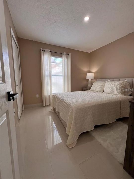 For Rent: $2,500 (3 beds, 2 baths, 1159 Square Feet)