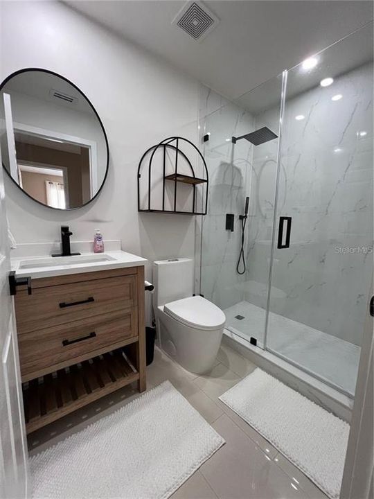 For Rent: $2,500 (3 beds, 2 baths, 1159 Square Feet)