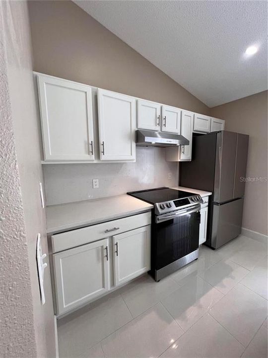 For Rent: $2,500 (3 beds, 2 baths, 1159 Square Feet)