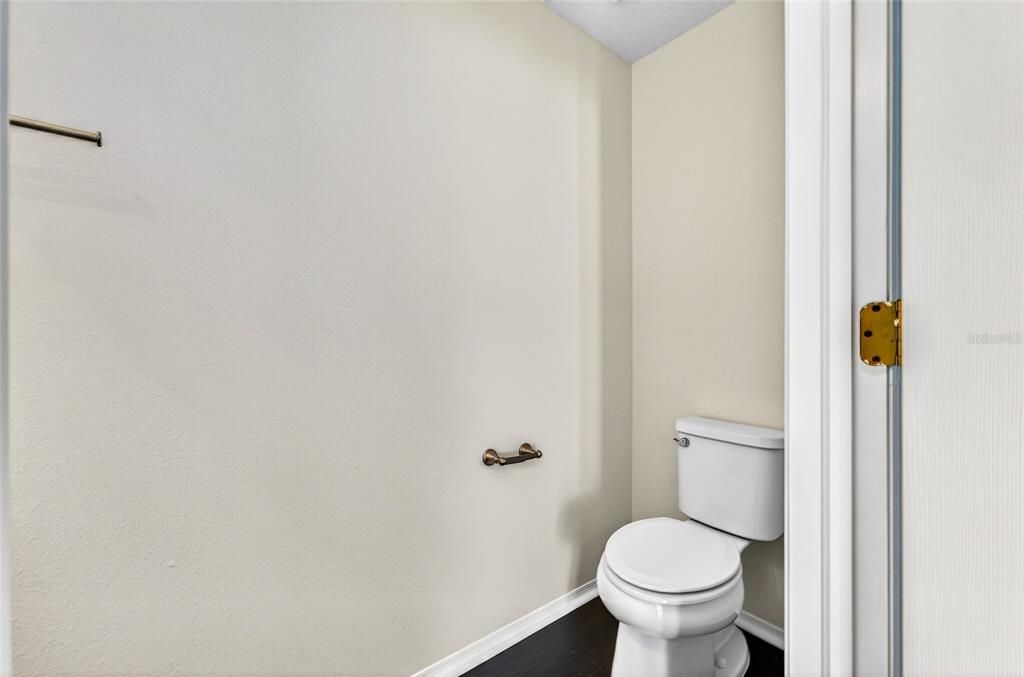 For Sale: $319,000 (3 beds, 2 baths, 1545 Square Feet)