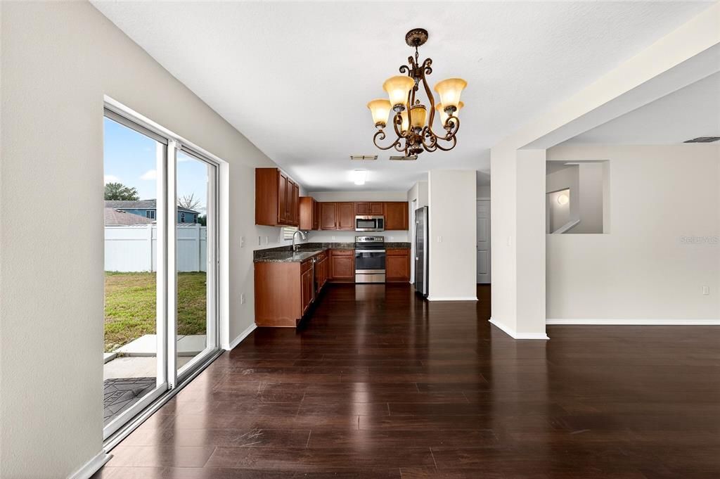 For Sale: $319,000 (3 beds, 2 baths, 1545 Square Feet)