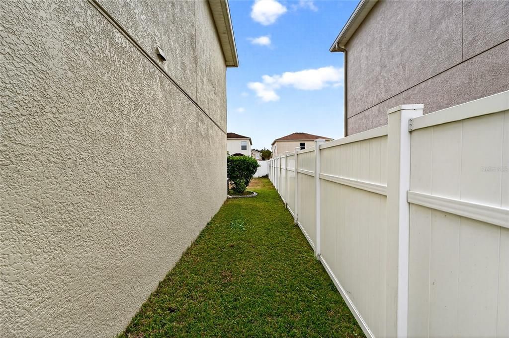 For Sale: $319,000 (3 beds, 2 baths, 1545 Square Feet)