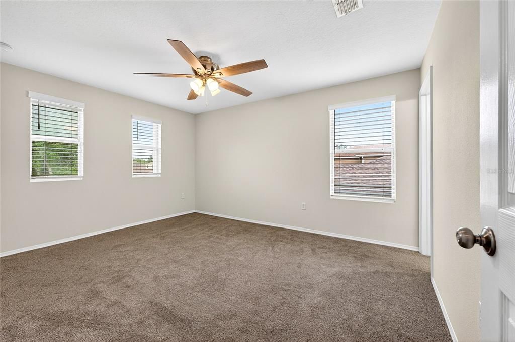 For Sale: $319,000 (3 beds, 2 baths, 1545 Square Feet)