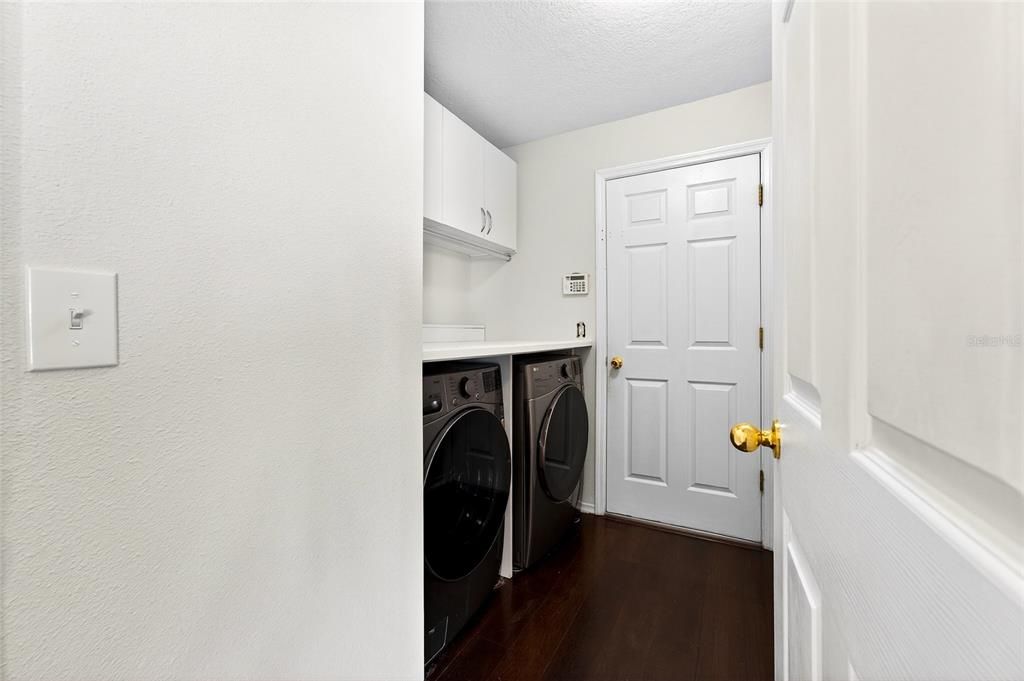 For Sale: $319,000 (3 beds, 2 baths, 1545 Square Feet)