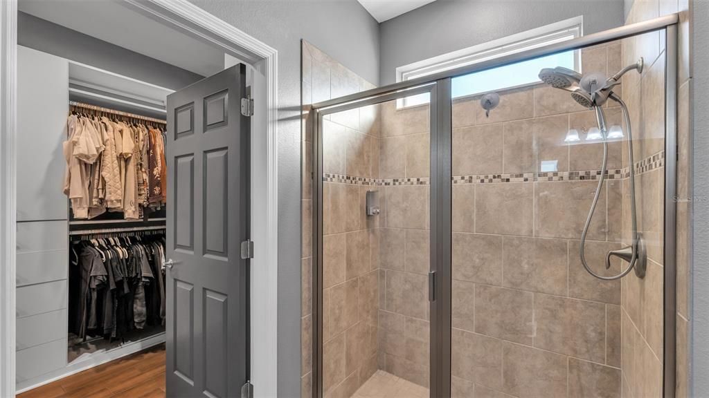 For Sale: $469,000 (4 beds, 2 baths, 2198 Square Feet)