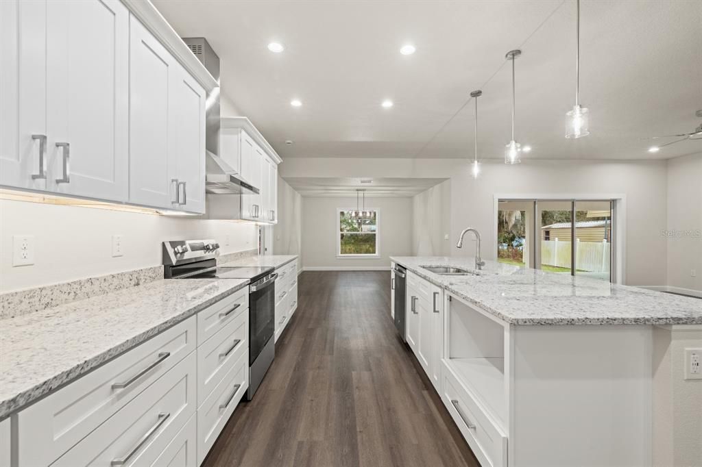 For Sale: $528,000 (4 beds, 2 baths, 2248 Square Feet)