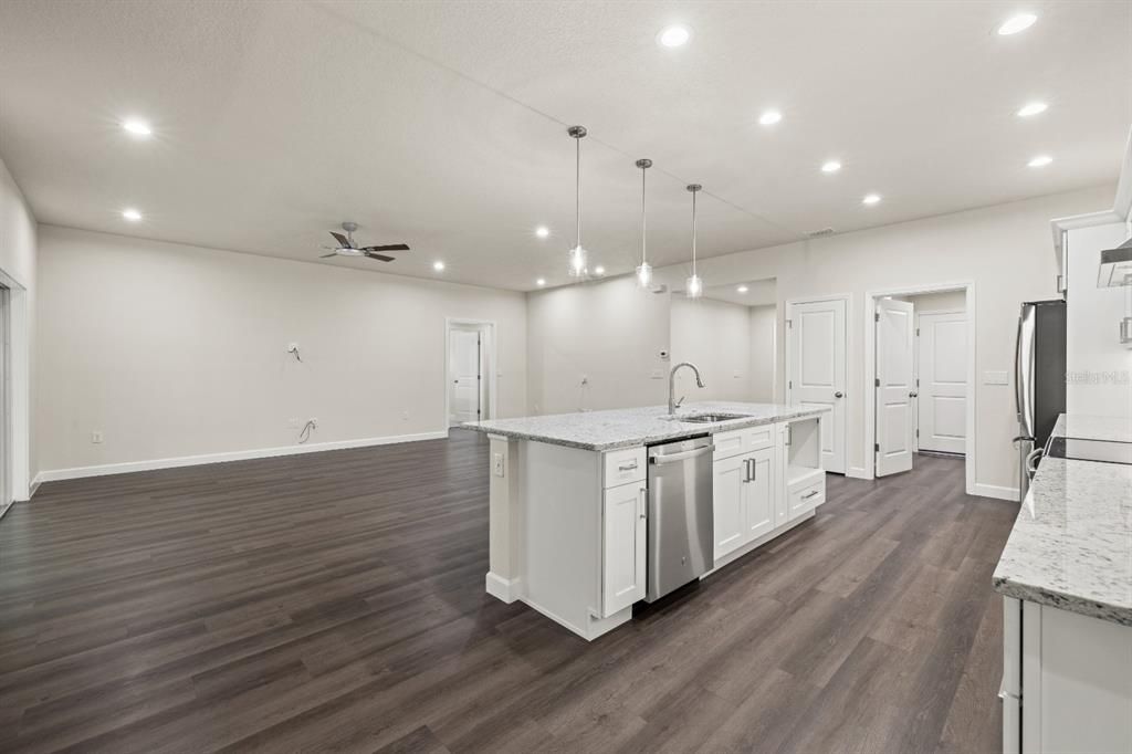 For Sale: $528,000 (4 beds, 2 baths, 2248 Square Feet)