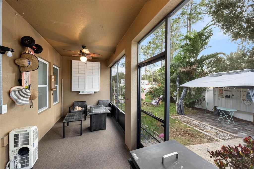 For Sale: $285,000 (4 beds, 2 baths, 1999 Square Feet)