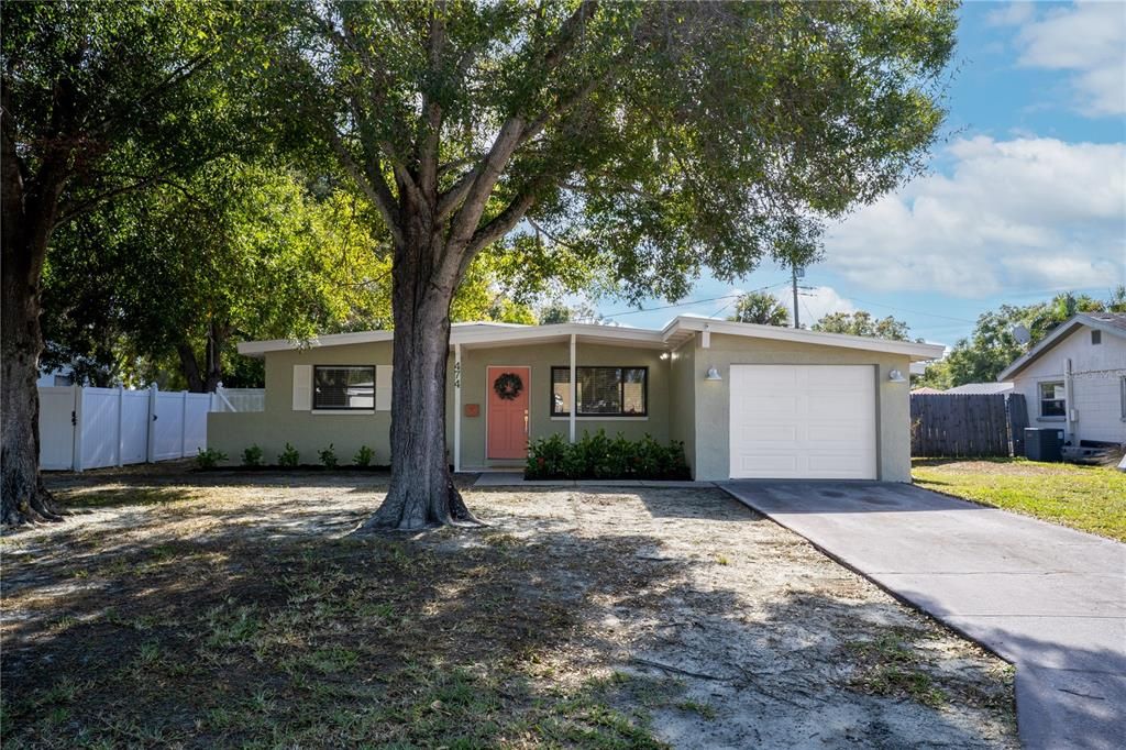 En Venta: $379,000 (3 camas, 2 baños, 1227 Pies cuadrados)