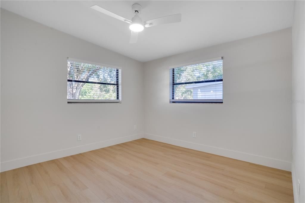 En Venta: $379,000 (3 camas, 2 baños, 1227 Pies cuadrados)