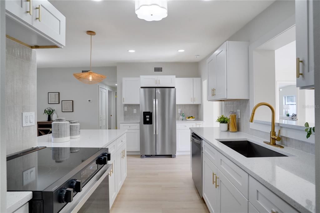 En Venta: $379,000 (3 camas, 2 baños, 1227 Pies cuadrados)