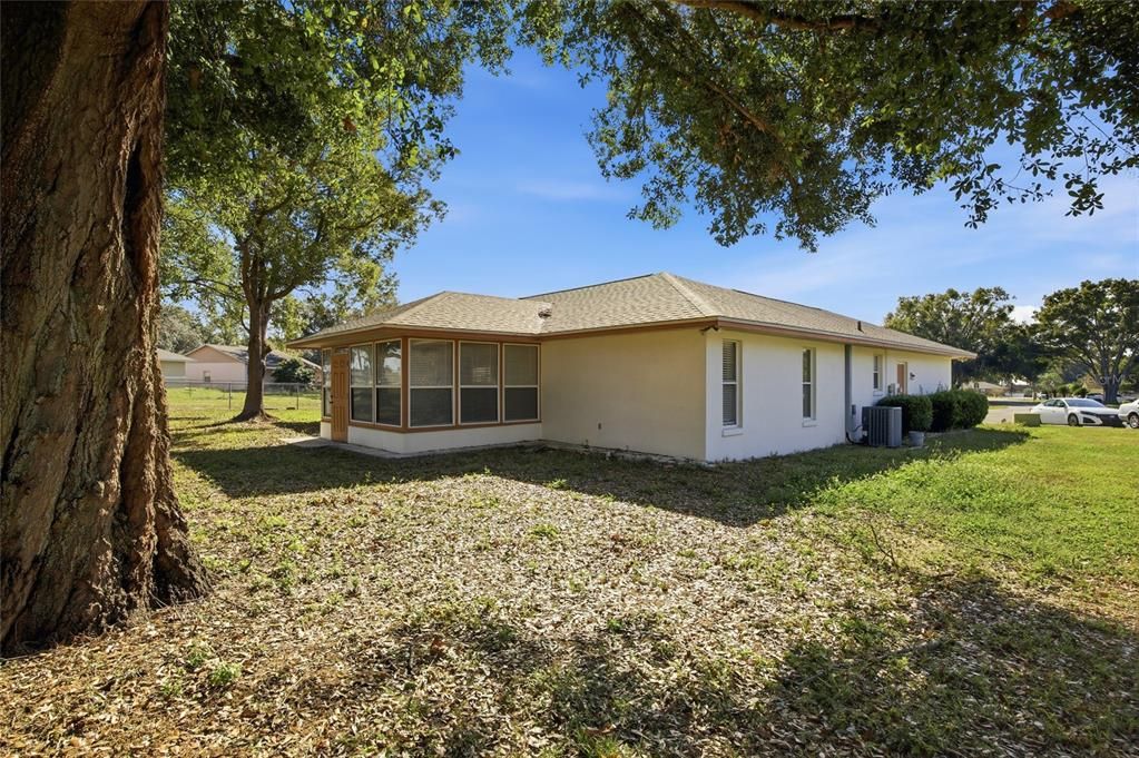 出租: $2,195 (3 贝兹, 2 浴室, 1365 平方英尺)