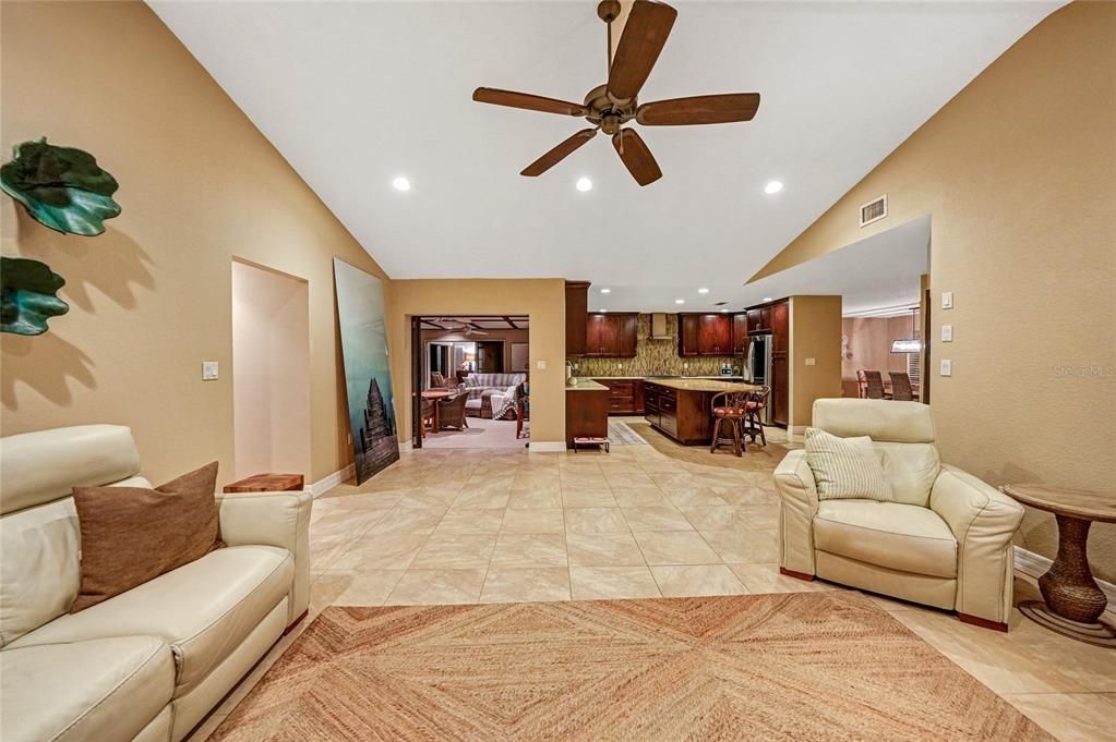 На продажу: $1,300,000 (3 спален, 3 ванн, 2680 Квадратных фут)