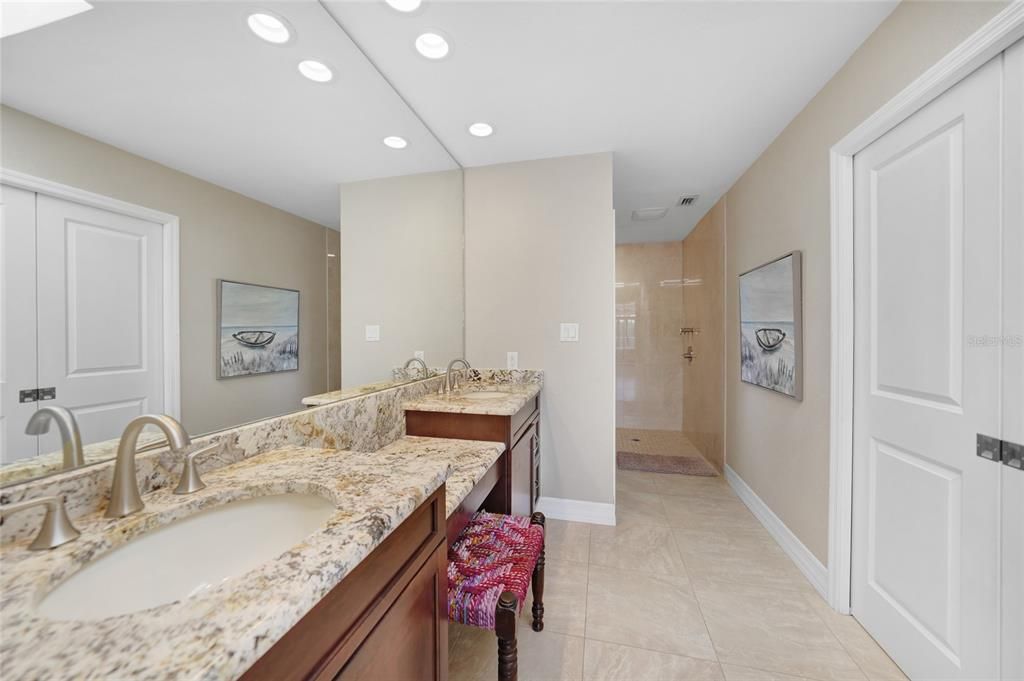 На продажу: $1,300,000 (3 спален, 3 ванн, 2680 Квадратных фут)